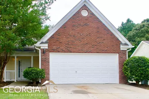 2125 Red Oak Cir, Union City, GA 30291