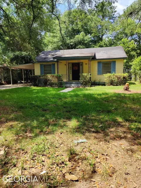 1411 W Whitney Ave, Albany, GA 31707