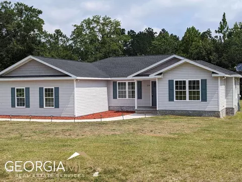 524 Caleb Cir, Jesup, GA 31545