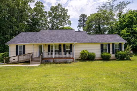 1412 Dee Kennedy Rd, Hoschton, GA 30548