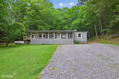 315 Owltown Farm Dr, Ellijay, GA 30536