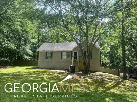 34 Lullwater Ct, Sharpsburg, GA 30277