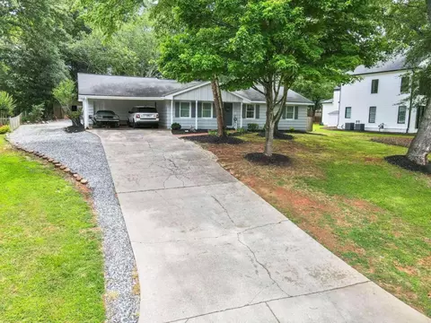 305 Meadow Dr, Alpharetta, GA 30009