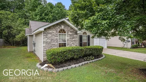 6582 Pole Creek Dr, Lithonia, GA 30058