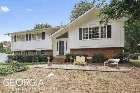 3726 Sherwood Dr, Douglasville, GA 30135