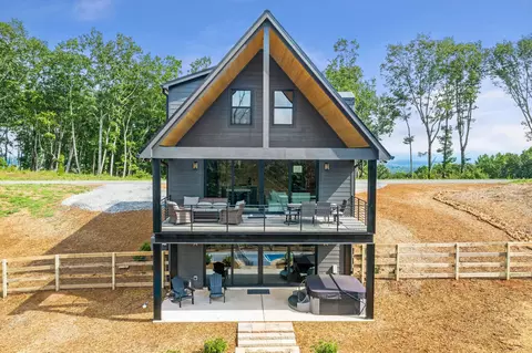 470 High Summit Dr, Talking Rock, GA 30175
