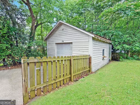 196 Walnut St, Toccoa, GA 30577 photo 37