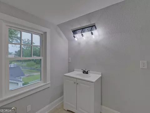 196 Walnut St, Toccoa, GA 30577 photo 28