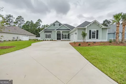 113 Jake Colton Dr, Kingsland, GA 31548