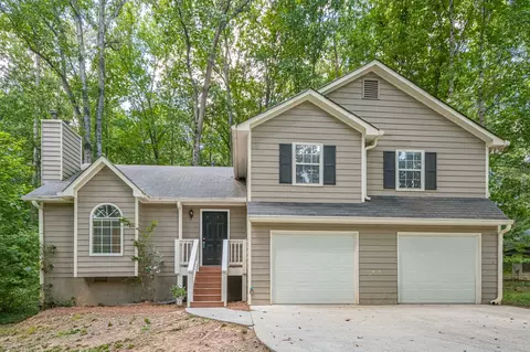 2707 Braemore Rd, Powder Springs, GA 30127