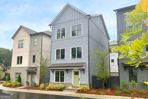 3330 Stillwood Ln, Hapeville, GA 30354