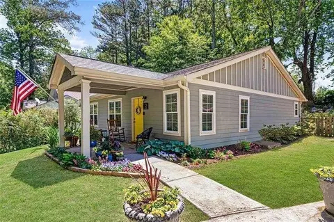 125 Griggs St SW, Marietta, GA 30064