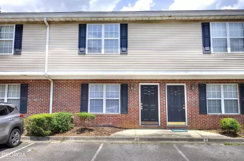 86 Point Place Dr, Cartersville, GA 30120