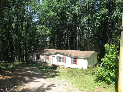 2924 Wallace Rd, Gainesville, GA 30507