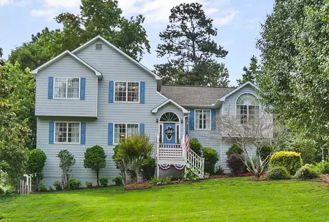 801 Mount Glen Ln, Woodstock, GA 30188