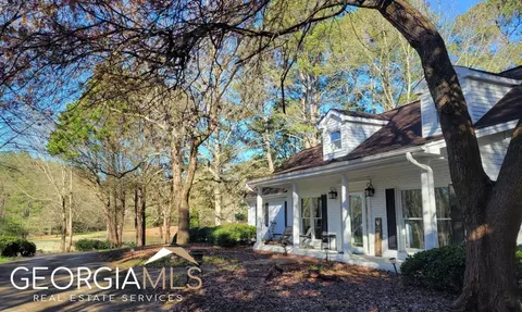 2251 E Cherokee Dr, Woodstock, GA 30188