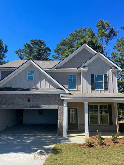 300 Mcginnis Cir, Calhoun, GA 30701