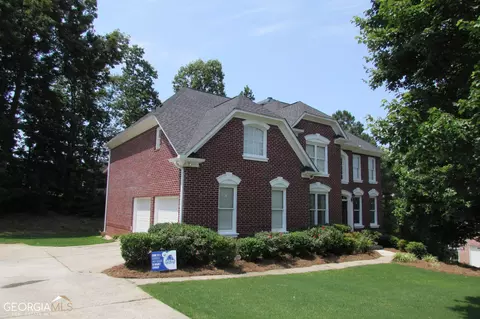 210 Stoneleigh Dr SW, Atlanta, GA 30331