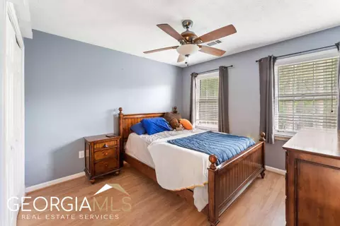 1376 Maple Ridge Dr, Suwanee, GA 30024 photo 19