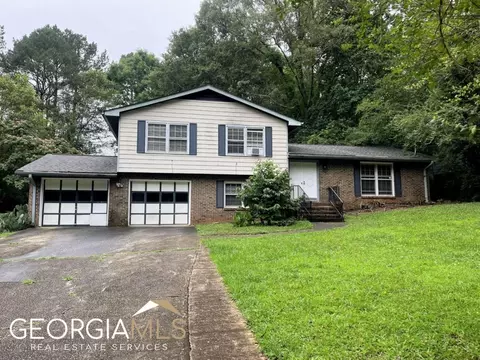 4863 Candlewood Ln, Stone Mountain, GA 30088