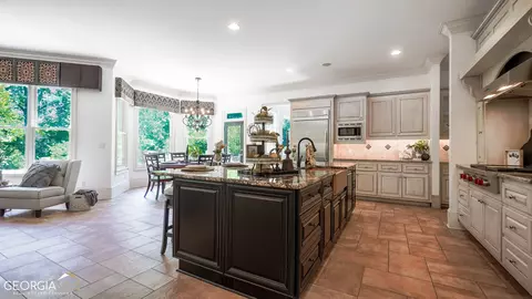 8930 Colonial Pl, Duluth, GA 30097 photo 11