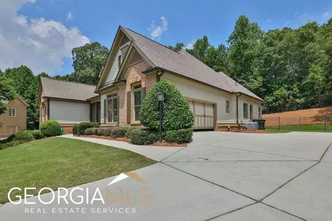 1403 Fairwinds Ct, Loganville, GA 30052