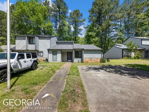 287 Heathersett Dr SW, Marietta, GA 30064