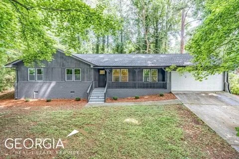4769 Saint Moritz Dr SW, Lilburn, GA 30047