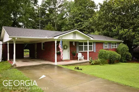 112 Jones Ave, Calhoun, GA 30701