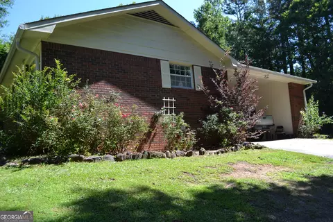 275 Sherwood St, Toccoa, GA 30577