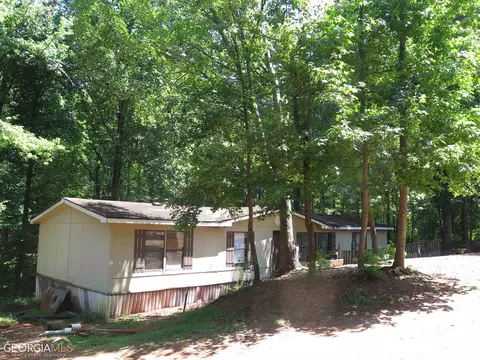 2926 Wallace Rd, Gainesville, GA 30507