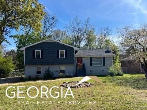 2839 Pam Pl, Rex, GA 30273