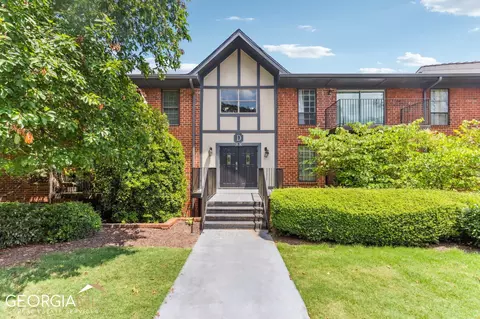 6851 Roswell Rd #D-31, Sandy Springs, GA 30328