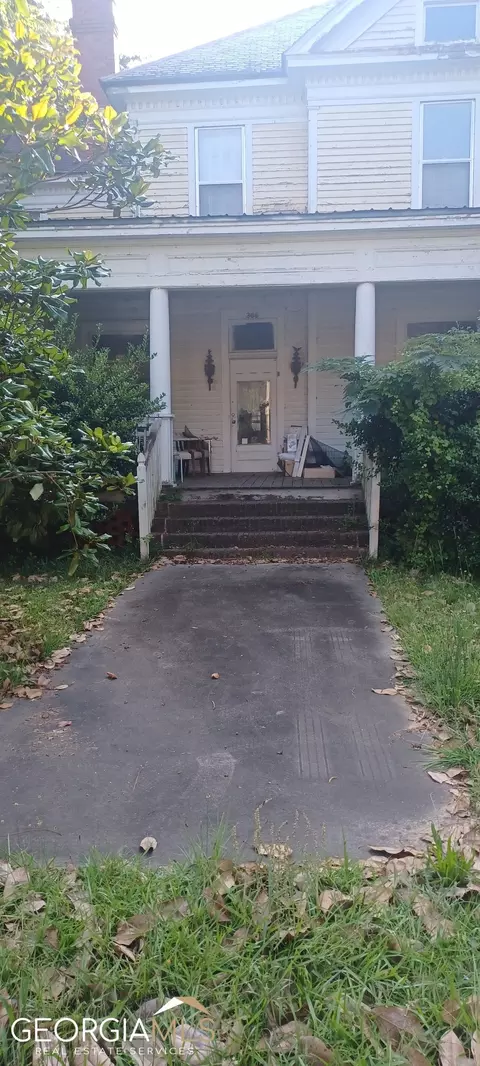 365 Covington St, Jackson, GA 30233 photo 3