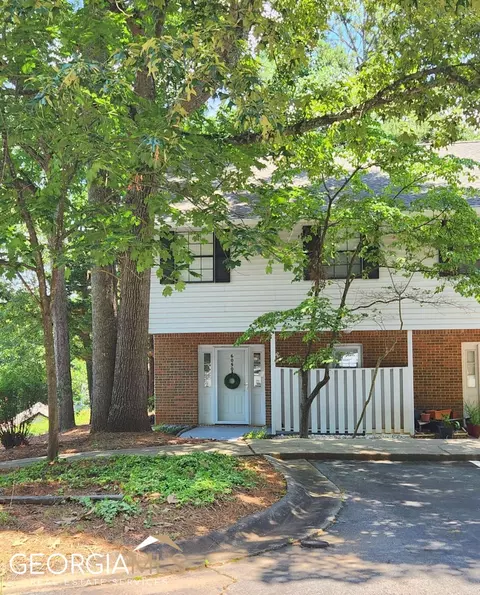 6050 Wintergreen Rd, Norcross, GA 30093