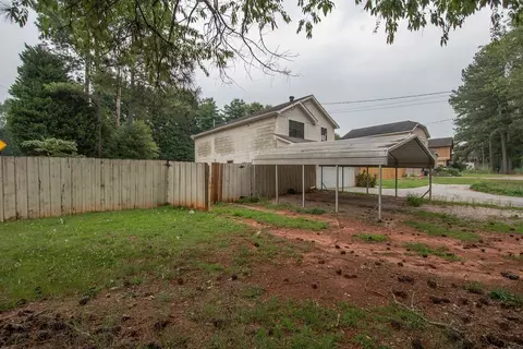 5642 Phillips Dr, Morrow, GA 30260 photo 2