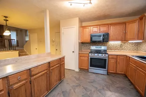 5642 Phillips Dr, Morrow, GA 30260 photo 17