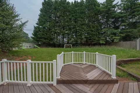 5642 Phillips Dr, Morrow, GA 30260 photo 4