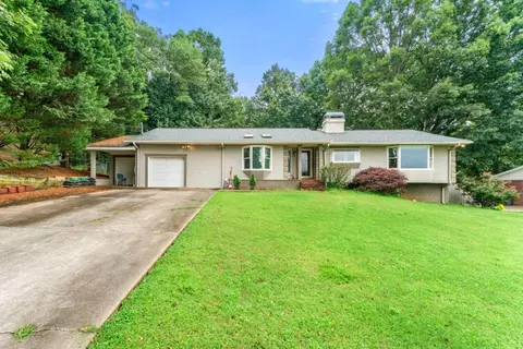 2115 Elysian Cir, Gainesville, GA 30501
