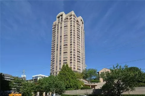 3475 Oak Valley Rd #620, Atlanta, GA 30326