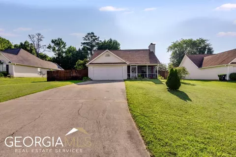 1786 Live Oak Ln, Hampton, GA 30228