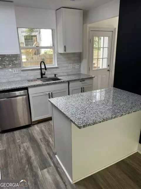 1225 Oak Forest Ct, Marietta, GA 30008