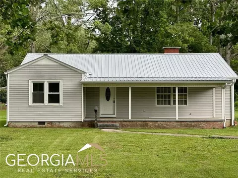 522 Peters St, Calhoun, GA 30701