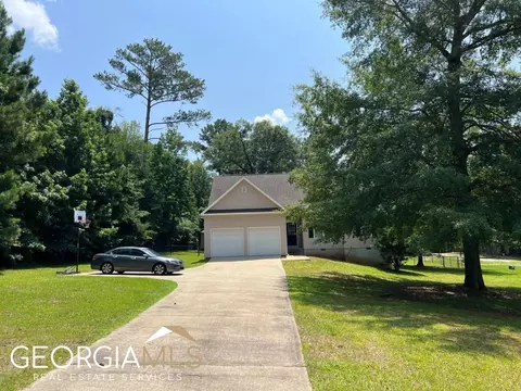 102 Persimmon Ln NW, Milledgeville, GA 31061