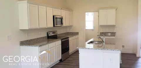 253 Hyde Park, Winder, GA 30680 photo 3
