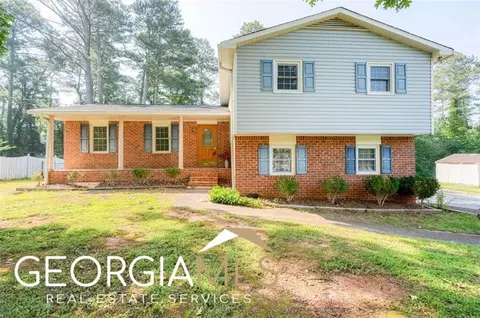 5466 Wydella Rd SW, Lilburn, GA 30047