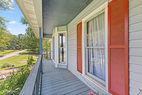 135 Huntington Dr, Lagrange, GA 30240 photo 6