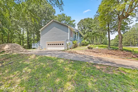 135 Huntington Dr, Lagrange, GA 30240 photo 5