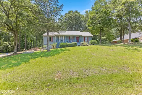 135 Huntington Dr, Lagrange, GA 30240 photo 4