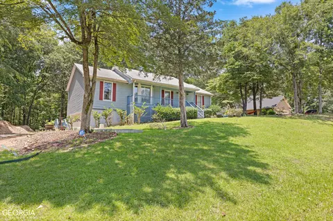 135 Huntington Dr, Lagrange, GA 30240 photo 3